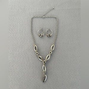 Gorgeous silver with gold detail jewellery set - earrings and necklace.